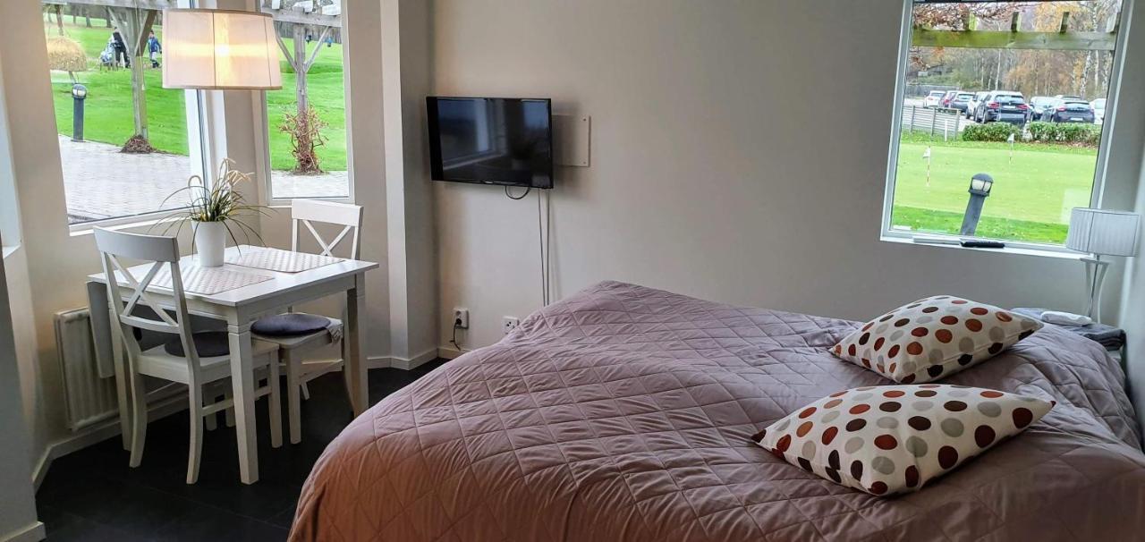 Soederasens Golf Lodge Risekatslosa 외부 사진